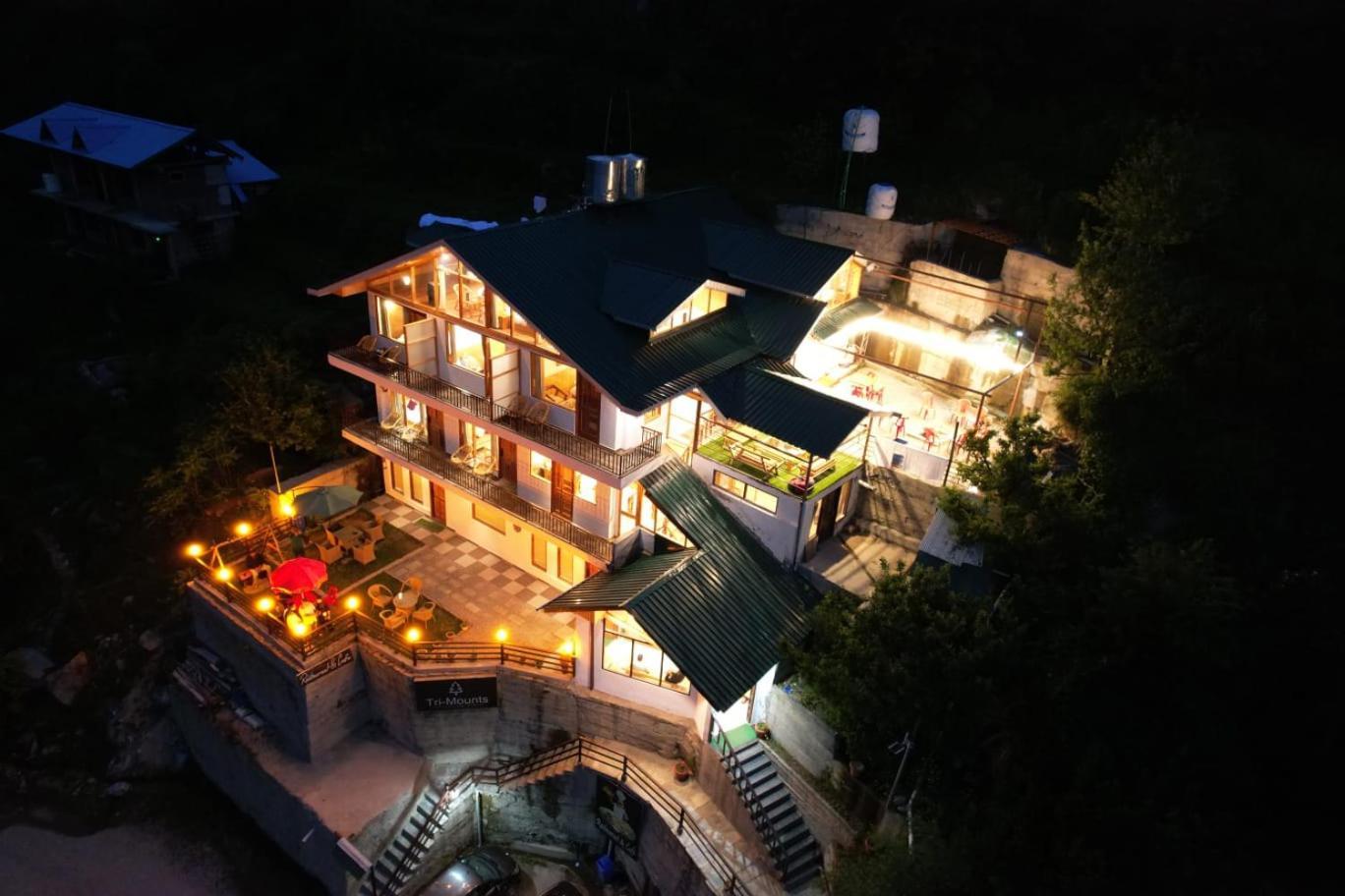 Trimounts-A Boutique Hotel & Wellnes Center In Tirthan Valley Banjar Ngoại thất bức ảnh