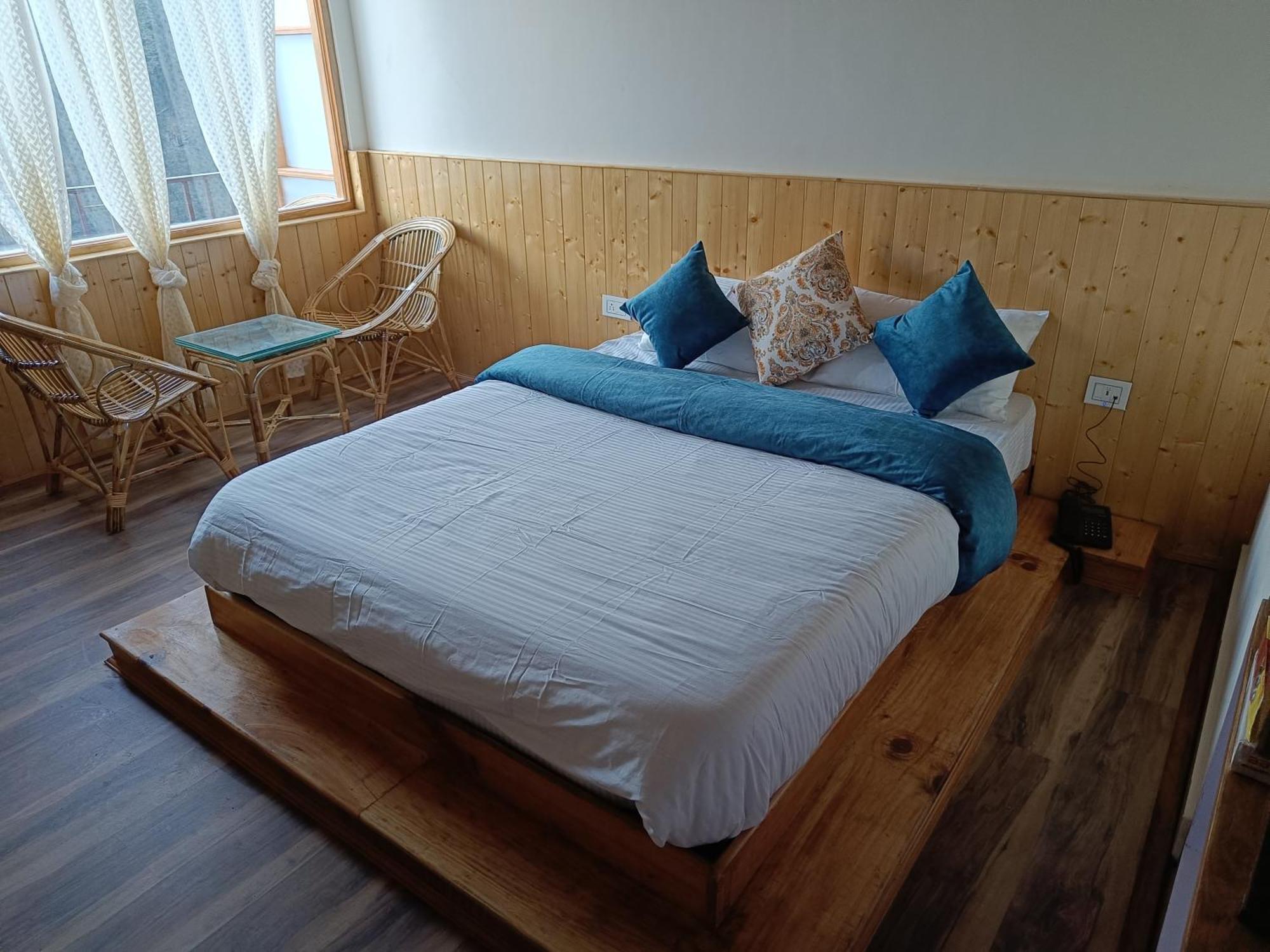 Trimounts-A Boutique Hotel & Wellnes Center In Tirthan Valley Banjar Ngoại thất bức ảnh