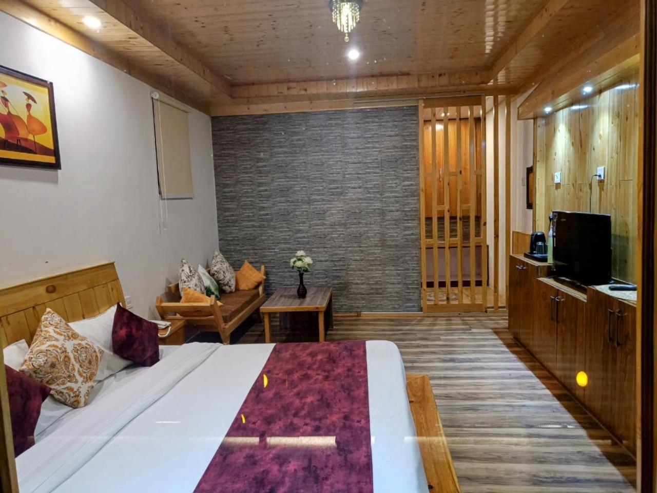 Trimounts-A Boutique Hotel & Wellnes Center In Tirthan Valley Banjar Ngoại thất bức ảnh